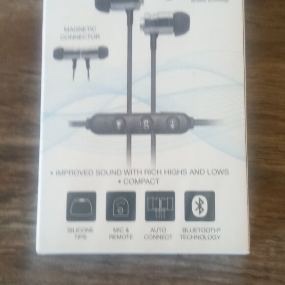 Soundlogic XT Magnetic Connect Wireless Stereo Earbuds, rechargeable battery NEW - Picture 2 of 4